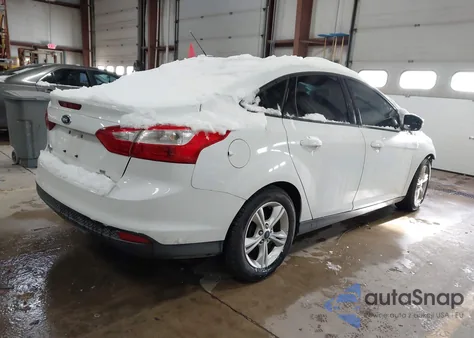 2014 Ford Focus Se z USA, uszkodzony, nr VIN 1FADP3F21EL251998